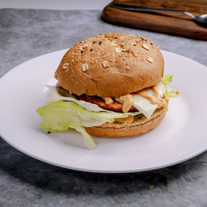 ستريت سباشيال برجر دجاج