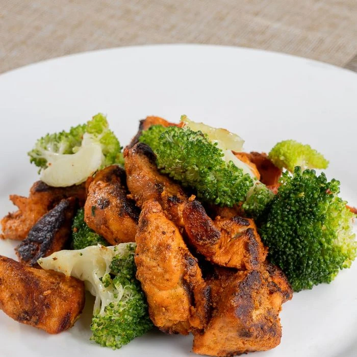 دجاج مشوي مع البروكلي
